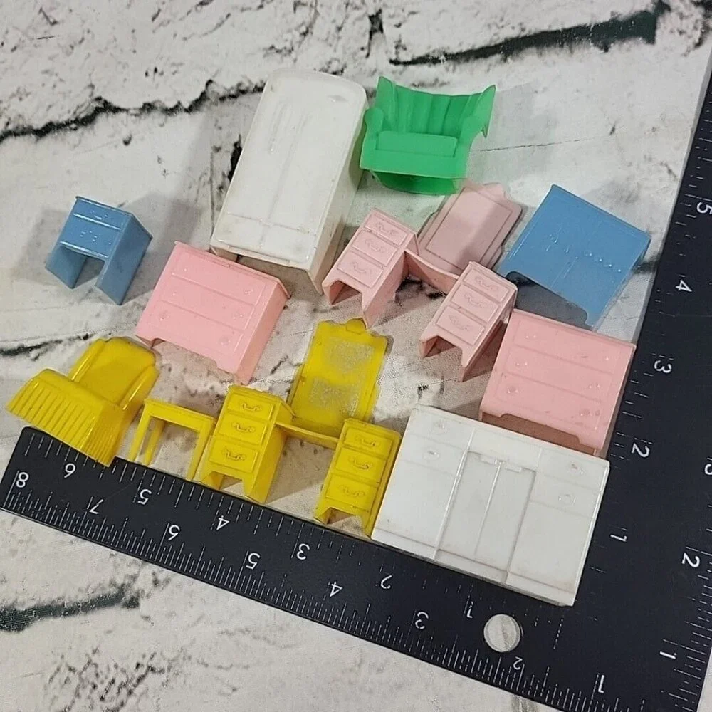 Vintage Dollhouse Furniture Lot‎ of 11 Pieces Bedroom Kitchen Superior Marx